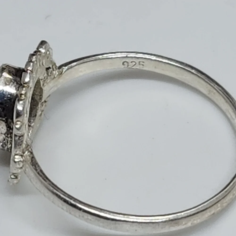 Sterling Silver Amethyst 925 Ring‎ Size 7.25